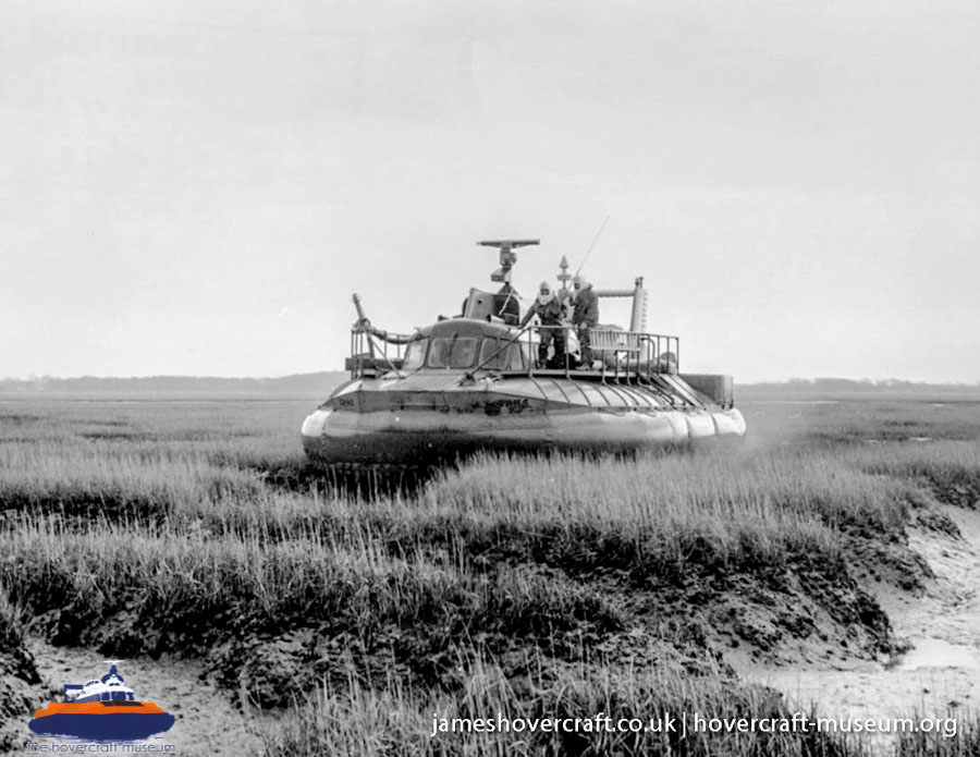 SRN5 with the Royal Navy -  (credit: The <a href='http://www.hovercraft-museum.org/' target='_blank'>Hovercraft Museum Trust</a>).